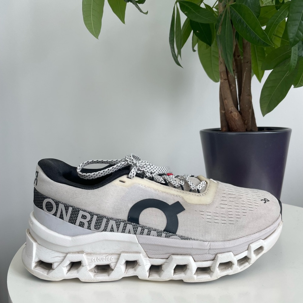 Women Size 7 On Running Cloudmonster 2 White Frost Running Shoes